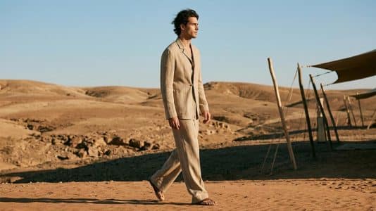 ParisSelectBook - Giorgio Armani et Kith revisitent le costume dans le désert d'Agafay