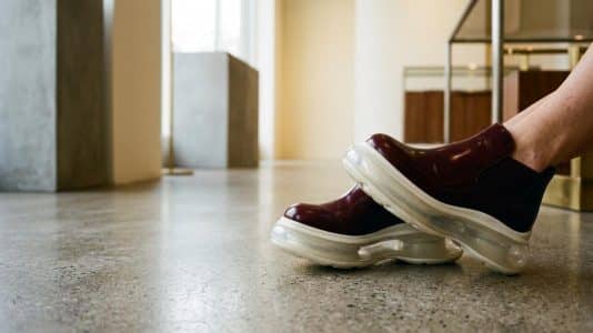 ParisSelectBook - La Bubble sole de Miu Miu ressurgit des années 2000 pour l'hiver 2026