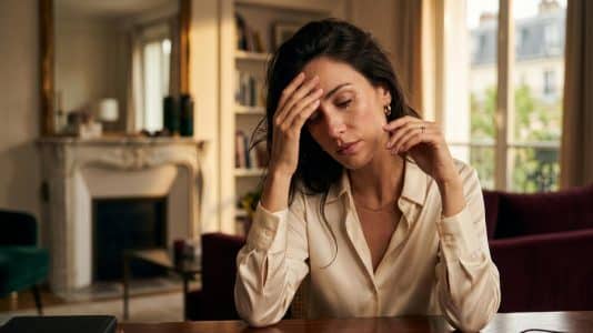 ParisSelectBook - Carence en fer : une neuroscientifique liste les signaux que votre cerveau vous envoie avant d'être trop impacté