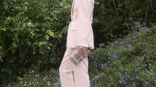 ParisSelectBook - 71 % moins d'eau pour ce costume Stella McCartney en coton bio