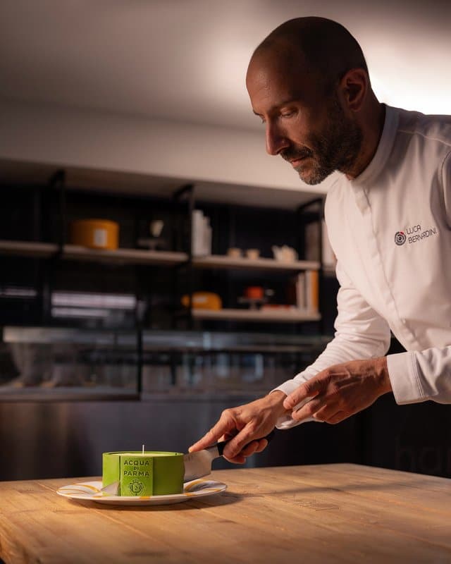 Acqua di Parma fête 110 ans avec des bougies nées de desserts italiens