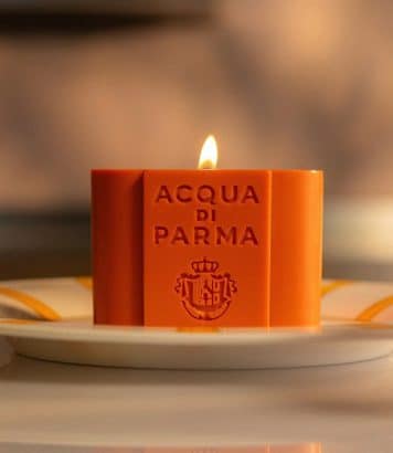 ParisSelectBook - Acqua di Parma sculpte un tiramisu en bougie pour ses 110 ans