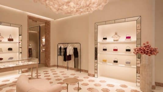 ParisSelectBook - Carolina Herrera confie sa boutique Miami à des artistes féminines