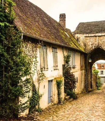 Ce village de l'Oise classé parmi les plus beaux de France retrouve enfin sa sérénité à l'automne