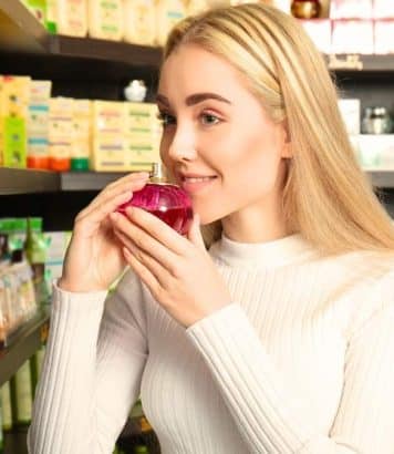 Ces nouveaux formats de parfum solide que Dior, Chloé et Glossier ont ressortis du tiroir en 2026