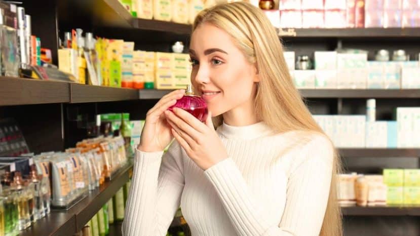 Ces nouveaux formats de parfum solide que Dior, Chloé et Glossier ont ressortis du tiroir en 2026