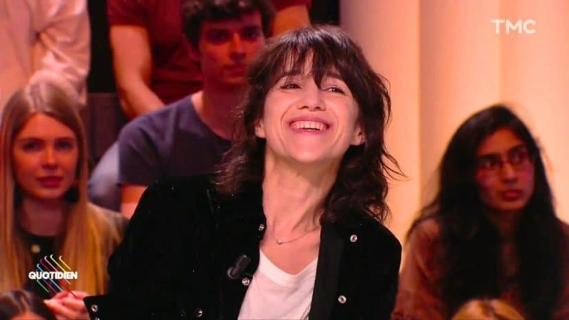 Charlotte Gainsbourg chante l'adieu d'Anthony Vaccarello au défilé Saint Laurent printemps-été 2027