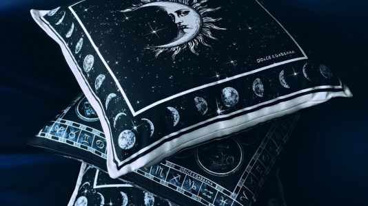 ParisSelectBook - Dolce & Gabbana transforme les signes du zodiaque en objets de collection