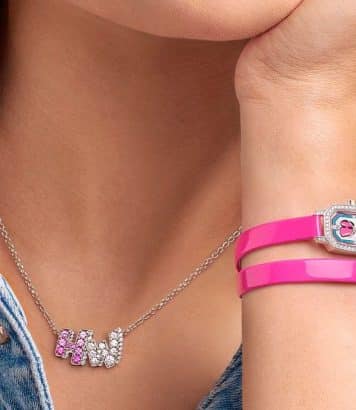 ParisSelectBook - Harry Winston joue la couleur avec un cadran nacre et bracelet rose
