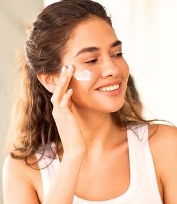 La crème Nivea Repair & Care à 5,90 € hydrate jusqu'à 72h et stoppe les tiraillements dès l'automne