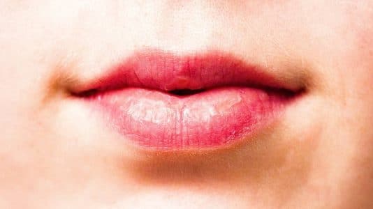 Les Juicy Tubes Lancôme notés 4/5 : ce gloss ultra-brillant repulpe les lèvres en quatre heures