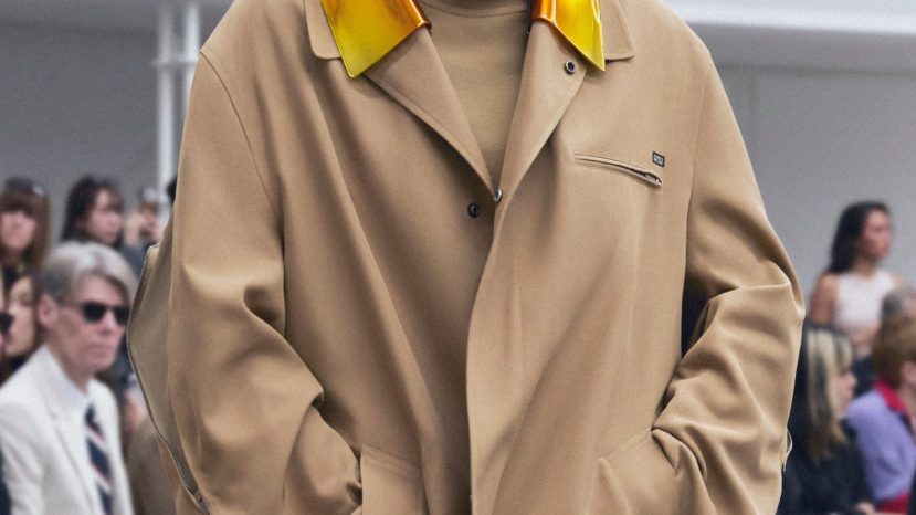 ParisSelectBook - Loewe puise dans l'enfance pour sa collection été 2027