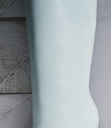 ParisSelectBook - Maison Margiela joue le dur contre le mou pour son défilé SS27