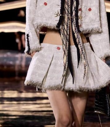 ParisSelectBook - Matthieu Blazy raccourcit le tailleur Chanel pour le printemps-été 2027