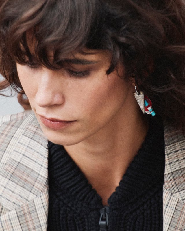McCollough et Hernandez bâtissent une garde-robe Loewe entre deux mondes