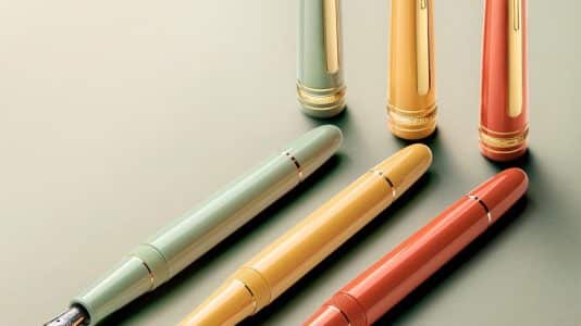 ParisSelectBook - Montblanc confie sa Meisterstück Bloom à un artiste pour la féminiser