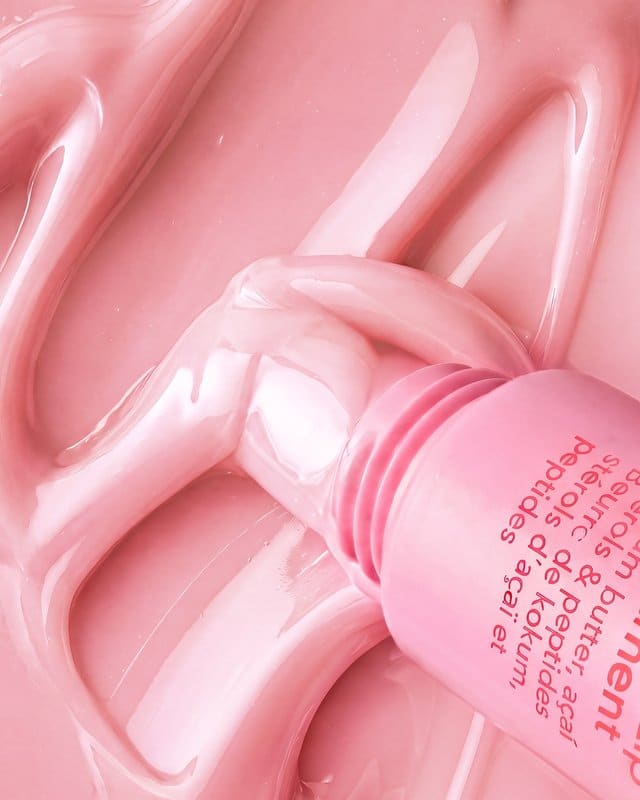Ole Henriksen mise sur la cloudberry nordique pour sublimer les lèvres