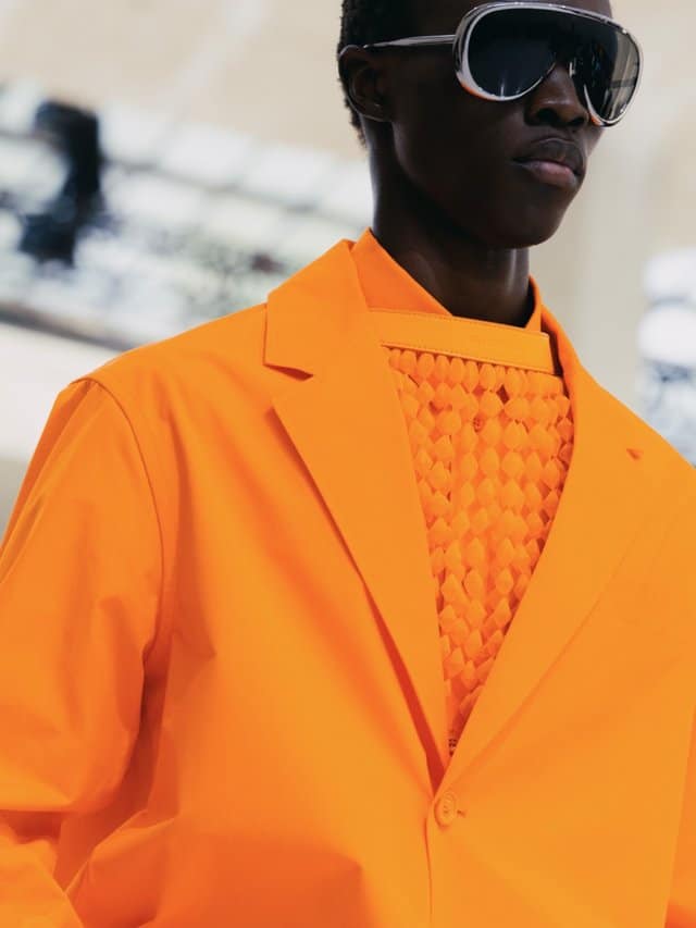 Piccioli signe chez Balenciaga une collection nommée Les Coraux de la Liberté
