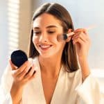 Rose, pêche ou berry : les 3 couleurs de blush qui explosent sur Pinterest en 2026