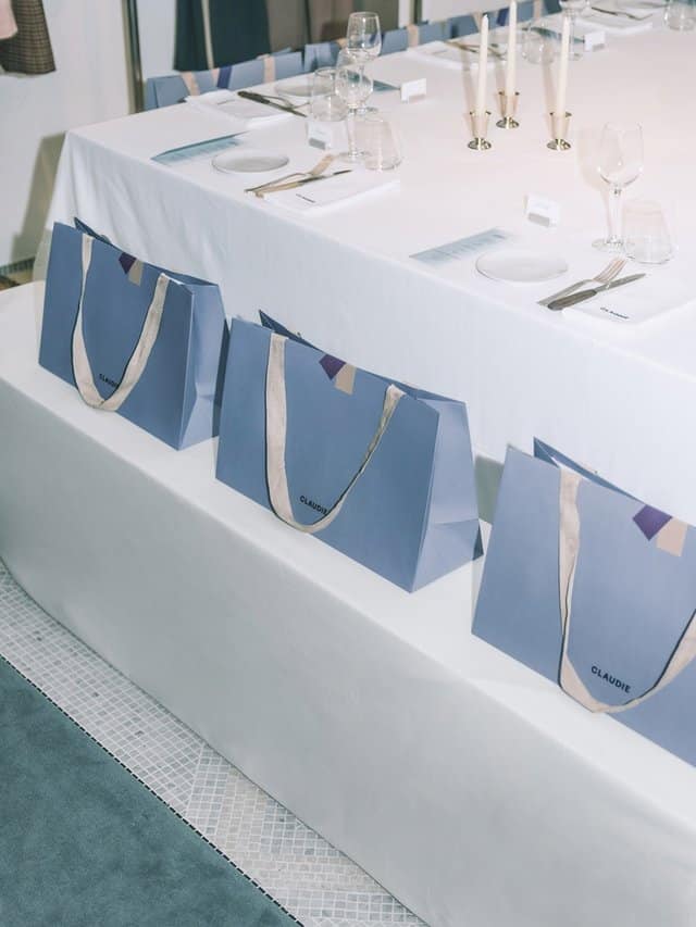Rue des Francs-Bourgeois, Claudie Pierlot transforme sa boutique en soirée entre amis