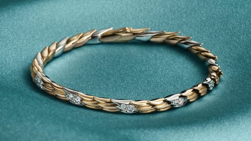 ParisSelectBook - Tiffany & Co. sculpte le vol en or et platine avec Bird on a Rock