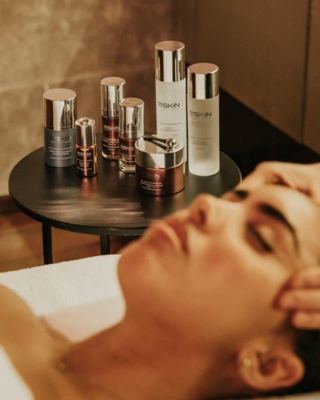 Un expert londonien de 111SKIN s'installe au Mandarin Oriental Paris