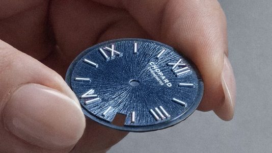 ParisSelectBook - Venera, l'artisane Chopard qui sculpte la lumière sur l'Alpine Eagle