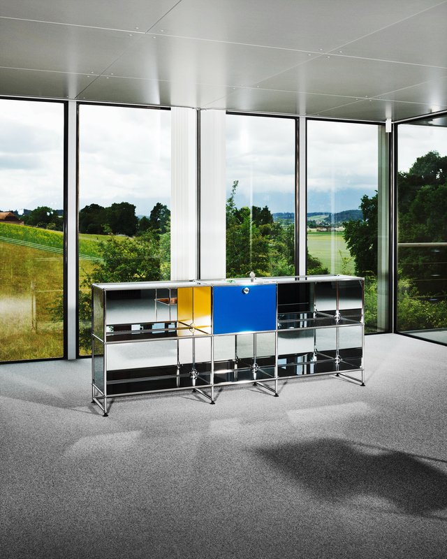 Zenith et USM réunissent quatre couleurs sur un cadran miroir unique